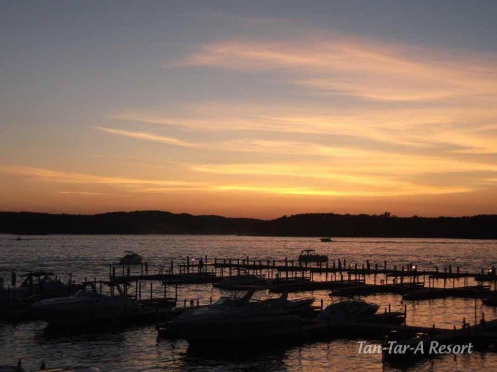 Tan-Tar-A Estates Hotel Osage Beach Bagian luar foto
